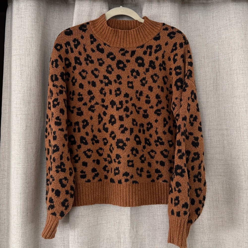 Old Navy Sweater
